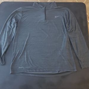 Nike dri fir crew neck sweater